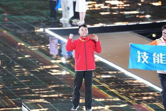 上阳网配资 全国冠军！ 1金1铜6优胜！新东方烹饪荣耀全国技能大赛